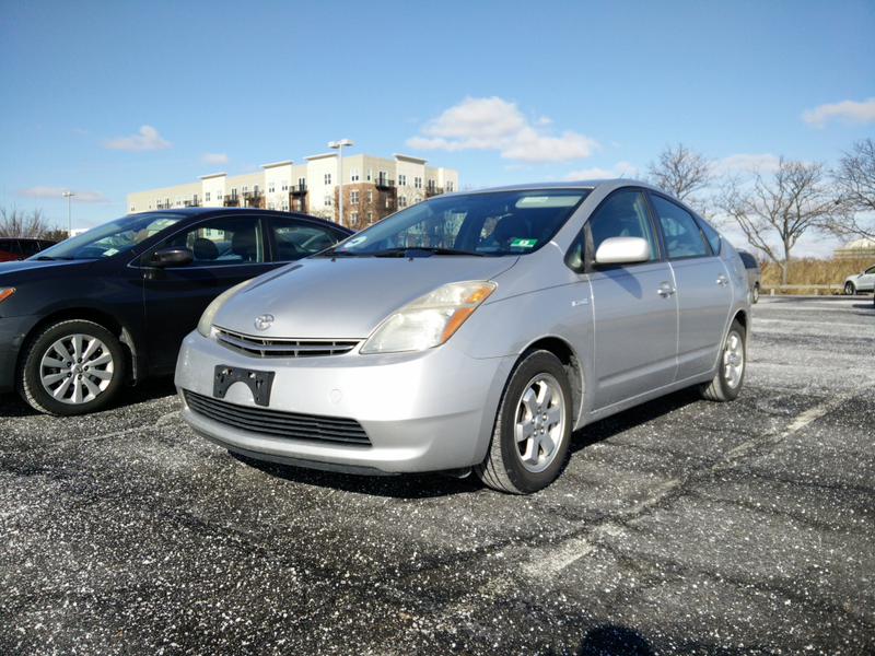 Illustration for article titled New steed in the stable: 2006 Toyota Prius